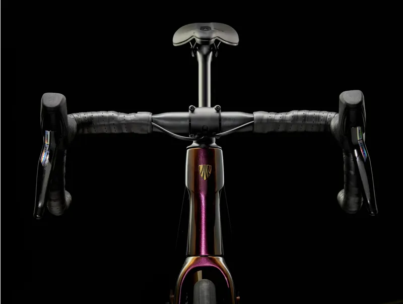 Trek Domane SLR 7 AXS Gen 4 Road Bike 2025 in Axinite Flip/Trek Black-7